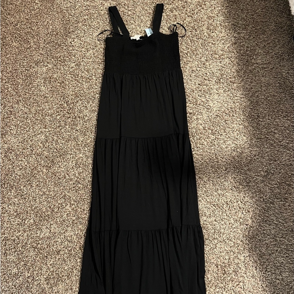 Black Loft Tiered Maxi Nap Dress - Picture 5 of 6